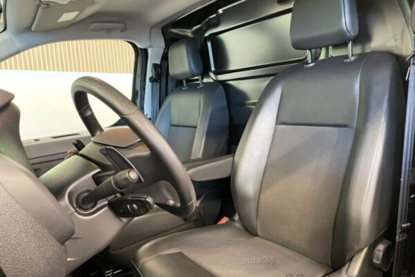 Expert Van L2 Active Automaat