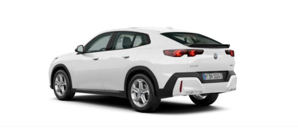 iX2 xDrive30