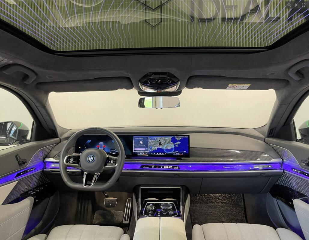 i7 xDrive 60 M-Sport Individual automobilio nuoma