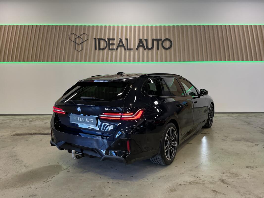 530 e Xdrive Touring Plug-in automobilio nuoma