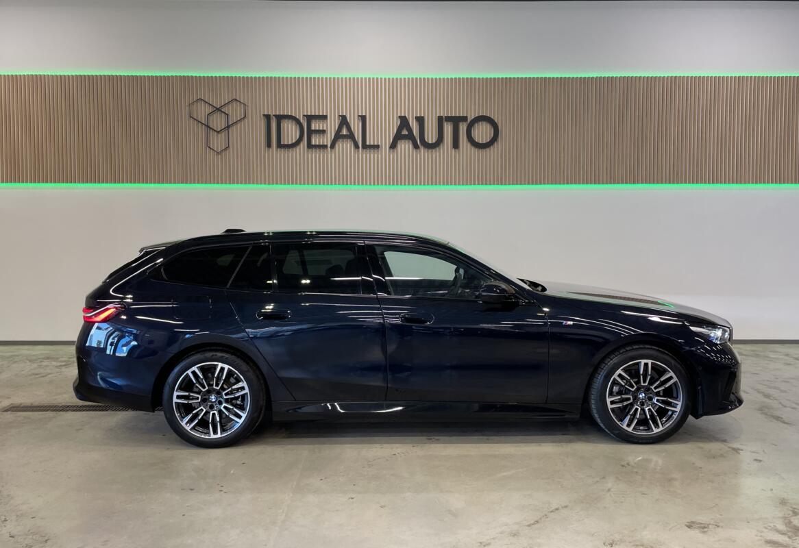 530 e Xdrive Touring Plug-in automobilio nuoma